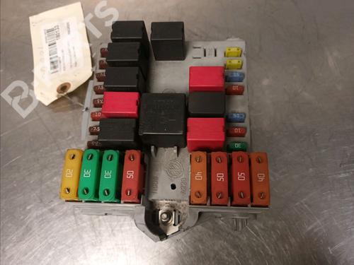 Used Fuse box FIAT BRAVO II (198_) 1.9 D Multijet (198AXB1A) (120 hp) 9317479