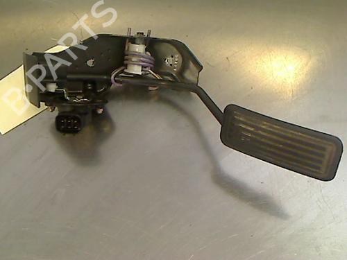 Used Pedal TOYOTA AVENSIS (_T25_) 2.0 D-4D (CDT250_, CDT250R) (116 hp) 21685535