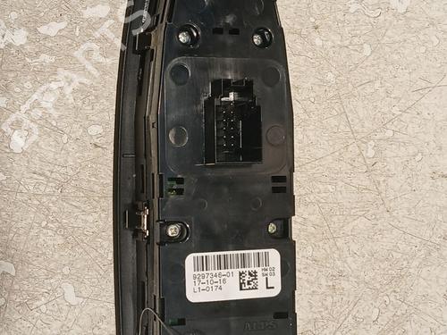 Switch BMW X1 (F48) sDrive 18 d | BP21587532I30 