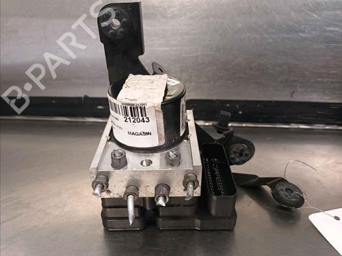 Used ABS pump RENAULT MEGANE III Hatchback (BZ0/1_, B3_) 1.5 dCi (BZ0C) (90 hp) 25044054