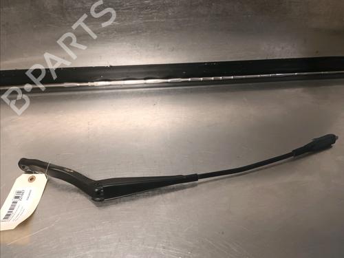 Used Front windshield wiper arm OPEL CORSA E (X15) 1.3 CDTI (08, 68) (75 hp) 14869878