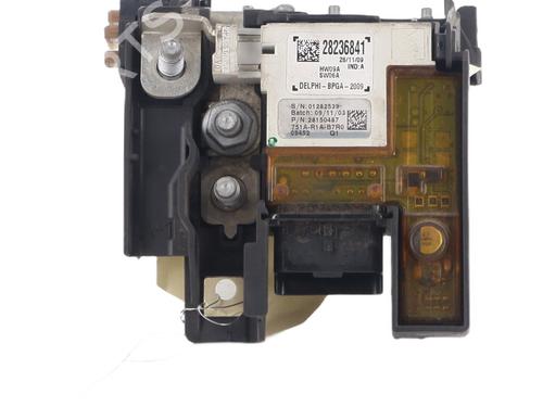 Used Fuse box Fuse box 37756428 37756428