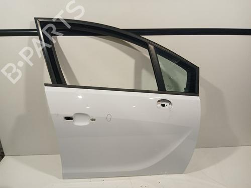 Used Right front door OPEL MERIVA B MPV (S10) 1.7 CDTI (75) (131 hp) 25483269