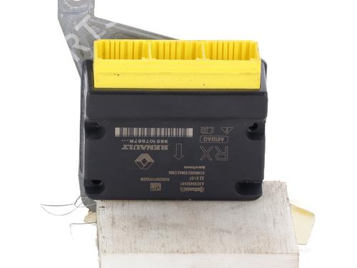 Airbag module RENAULT CLIO V (B7_) 1.5 Blue dCi 100 (B7AD) (101 hp) 31797970