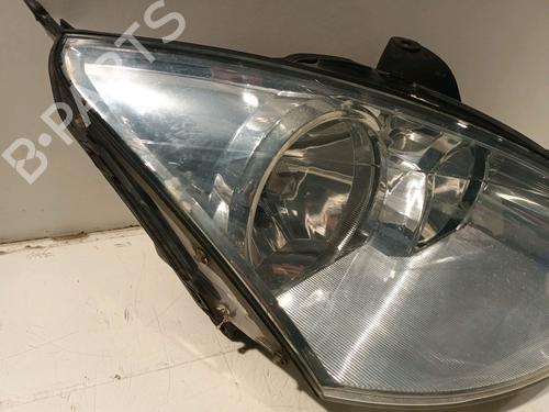 Right headlight FORD FOCUS I (DAW, DBW) 1.8 TDCi | BP16637396C29 