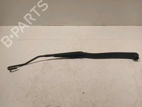 Front windshield wiper arm NISSAN JUKE (F15) 1.5 dCi | BP18058269C143