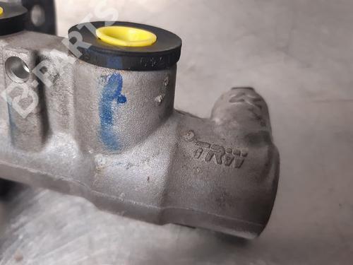 Brake master cylinder KIA VENGA (YN) 1.4 CRDi 90 | BP9330407M77 