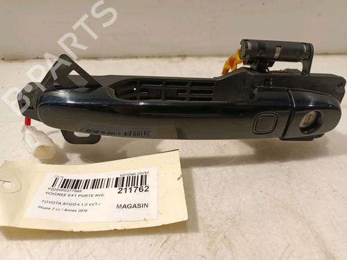 Used Front left exterior door handle TOYOTA AYGO (_B4_) 1.0 VVTi (KGB40) (72 hp) 16979359
