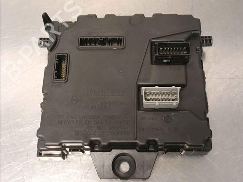 Sikringsdåse RENAULT KANGOO Express (FW0/1_) Z.E. (FW0Z, FW1Z) (60 hp) 30170560