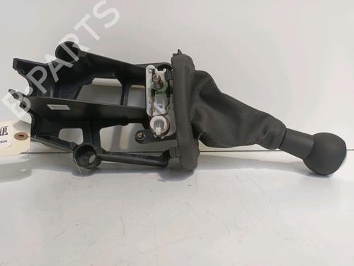 Used Gear lever CITROËN C3 Picasso (SH_) 1.2 THP 110 (SHHNZ6) (110 hp) 13030676