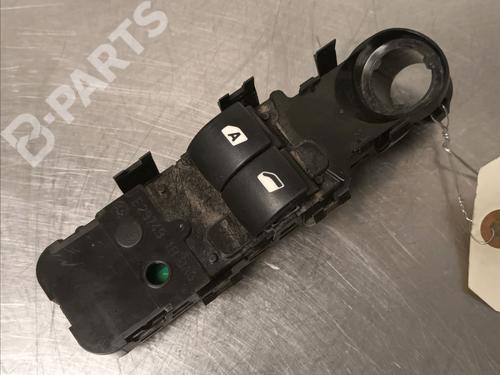 Used Left front window switch Left front window switch PEUGEOT 207 (WA_, WC_) 1.4 (73 hp) 11131340 11131340