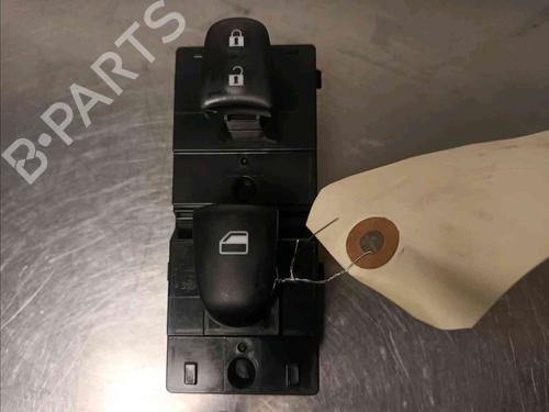 Used Right front window switch NISSAN MICRA V (K14) [2016-2025]  20602483