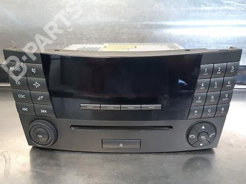 Used Radio MERCEDES-BENZ E-CLASS T-Model (S211) E 220 T CDI (211.206) (150 hp) 9334318