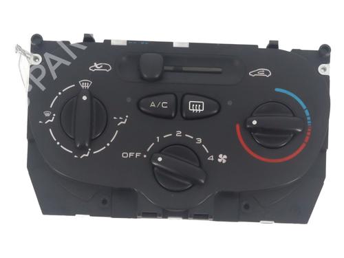 Used Climate control PEUGEOT 206 Hatchback (2A/C) 1.4 i (75 hp) 30870940
