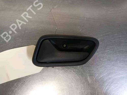 Venstre foran invendig håndtak SUZUKI IGNIS II (MH) 1.3 (RM413) (94 hp) 20602669