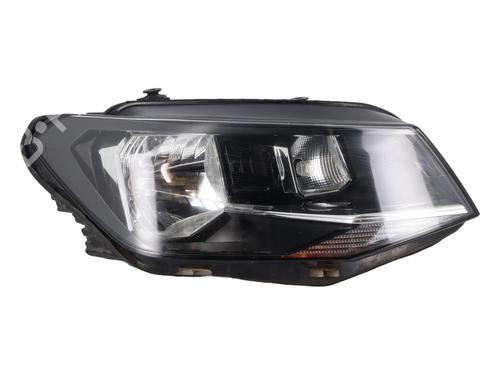 Phare droit VW CADDY IV Box Body/MPV (SAA, SAH) 2.0 TDI (102 hp) 31965524