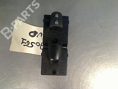 Used Right front window switch NISSAN JUKE (F15) 1.5 dCi (110 hp) 9316679
