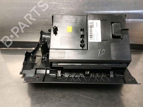 Glove box NISSAN JUKE (F16_) DIG-T 117 | BP29554510C95 