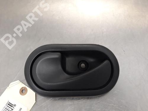 Used Front left interior door handle Front left interior door handle DACIA SANDERO 1.5 dCi (88 hp) 9323172 9323172