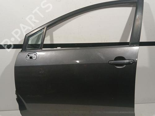 Used Left front door TOYOTA COROLLA Verso (ZER_, ZZE12_, R1_) 2.2 D-4D (AUR10_, AUR10R) (136 hp) 21378738