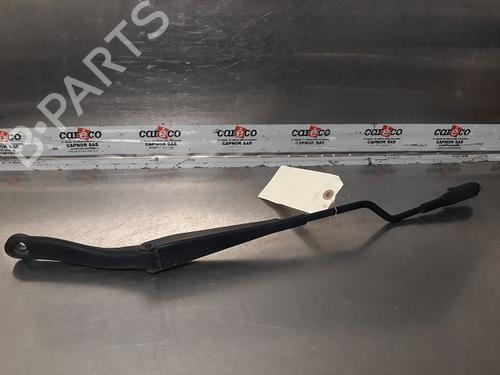 Used Front windshield wiper arm FIAT PUNTO EVO (199_) 1.3 D Multijet (199AXC1A, 199BXC1A, 199AXT1A, 199BXT1A) (75 hp) 14869776