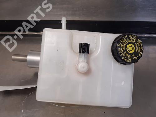 Used Brake master cylinder RENAULT MASTER III Van (FV) 2.3 dCi 135 FWD (FV0N, FV08, FV06, FV00) (136 hp) 9334971