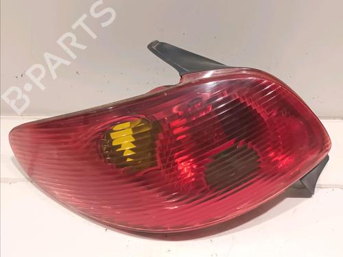 Used Left taillight PEUGEOT 206 Hatchback (2A/C) 2.0 HDI 90 (90 hp) 17776065