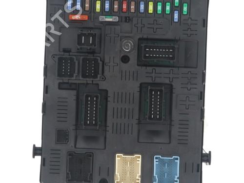 Used Fuse box PEUGEOT 407 SW (6E_, 6D_) 1.6 HDi 110 (109 hp) 30120553