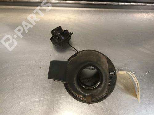 Fuel flap VW GOLF PLUS V (5M1, 521) 1.9 TDI | BP10562869C131 