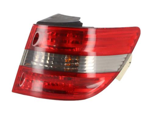 Used Right taillight MERCEDES-BENZ B-CLASS Sports Tourer (W245) B 180 CDI (245.207) (109 hp) 23647809