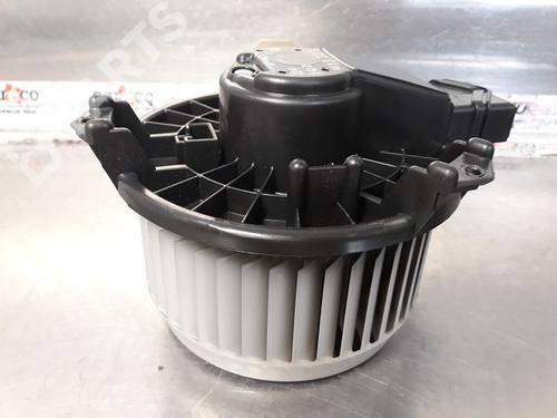 Heater blower motor TOYOTA YARIS (_P13_) 1.4 D (NLP130_, NLP130) | BP9328896M62 
