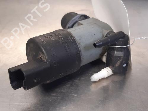 Used Washer pump RENAULT CLIO II (BB_, CB_) 1.2 LPG (58 hp) 14870213