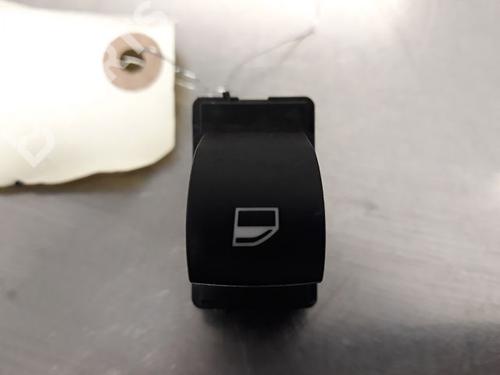 Used Right rear window switch BMW 1 (E87) 118 d (122 hp) 9320205