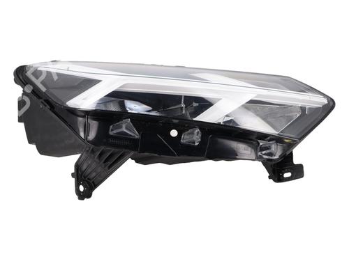 Used Right headlight DACIA SANDERO III 1.0 TCe 90 (91 hp) 31847925