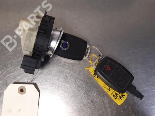 Used Ignition barrel Ignition barrel VOLVO V50 (545) 1.6 D (110 hp) 9332427 9332427