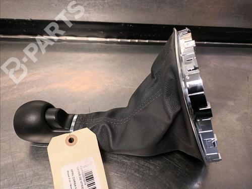 Used Gear lever OPEL CORSA D (S07) 1.0 (L08, L68) (65 hp) 10913556