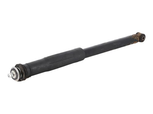 Højre bagtil støddæmper TOYOTA YARIS (_P9_) 1.4 D-4D (NLP90_, NLP90R) (90 hp) 22615907