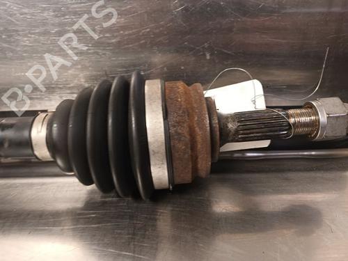 Right front driveshaft PEUGEOT 208 I (CA_, CC_) 1.2 VTI 82 | BP15740404M39 