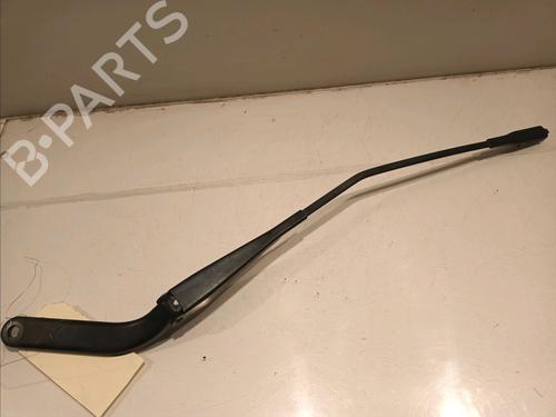 Used Front windshield wiper arm BMW X1 (E84) sDrive 18 d (143 hp) 16277007