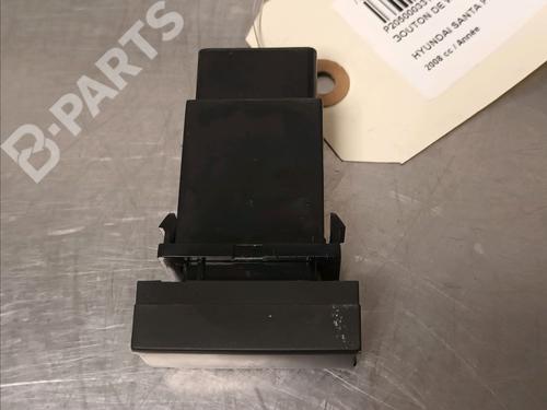 Used Warning switch HYUNDAI SANTA FÉ II (CM) 2.2 CRDi GLS (150 hp) 12197801