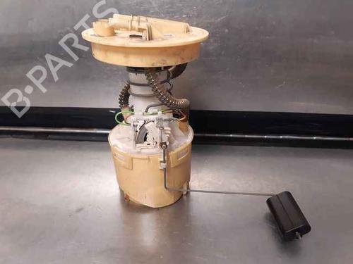 Pompe à carburant VOLVO V50 (545) 1.6 D (110 hp) 32132006