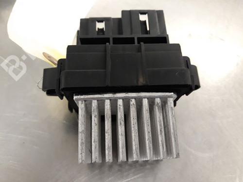 Used Heater resistor CHEVROLET ORLANDO (J309) 2.0 D (163 hp) 11676609