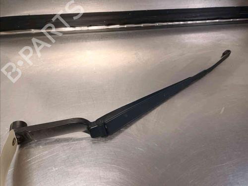 Used Front windshield wiper arm NISSAN QASHQAI II (J11, J11_) 1.6 dCi (130 hp) 21781824