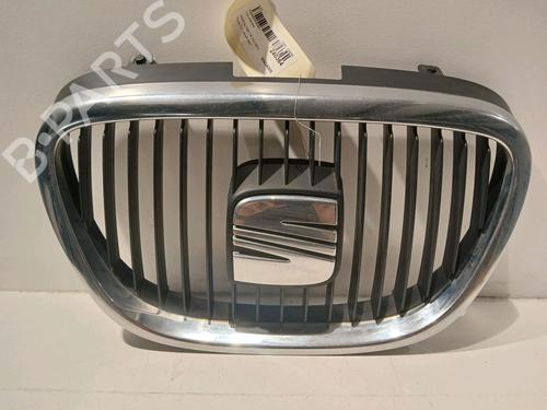 Grilles de calandre SEAT ALTEA (5P1) 1.9 TDI (105 hp) 17909929