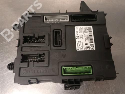 Used Fuse box RENAULT MEGANE IV Grandtour (K9A/M/N_) 1.2 TCe 130 (K9MR) (130 hp) 9341067