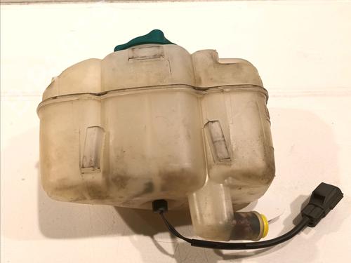 Used Expansion tank VOLVO XC70 II (136) D5 AWD (185 hp) 14946943