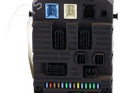 Used Fuse box Fuse box 33453976 33453976