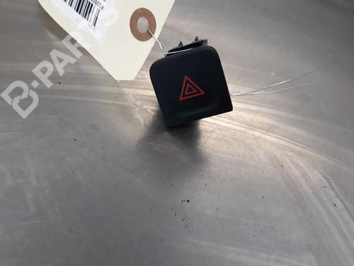 Used Warning switch RENAULT KADJAR (HA_, HL_) 1.6 dCi 130 (HLA4) (130 hp) 9321761