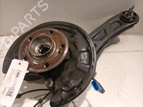 Used Left rear steering knuckle MERCEDES-BENZ GLA-CLASS (X156) GLA 220 CDI 4-matic (156.905) (170 hp) 16555122