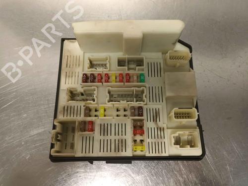 Used Fuse box RENAULT MASTER III Van (FV) 2.3 dCi 145 RWD (FV0E, FV0F, FV0T, FV10, FV12, FV11) (146 hp) 30095595